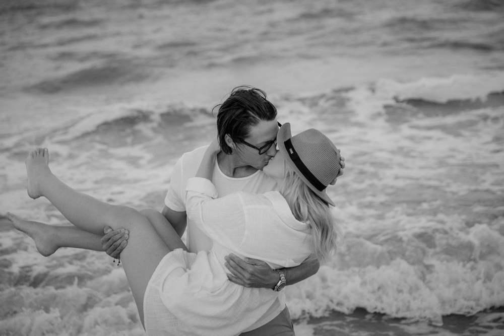 Naples Couples Photographer, kissing on beach